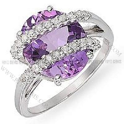 diamond rings for women. diamond engagement rings